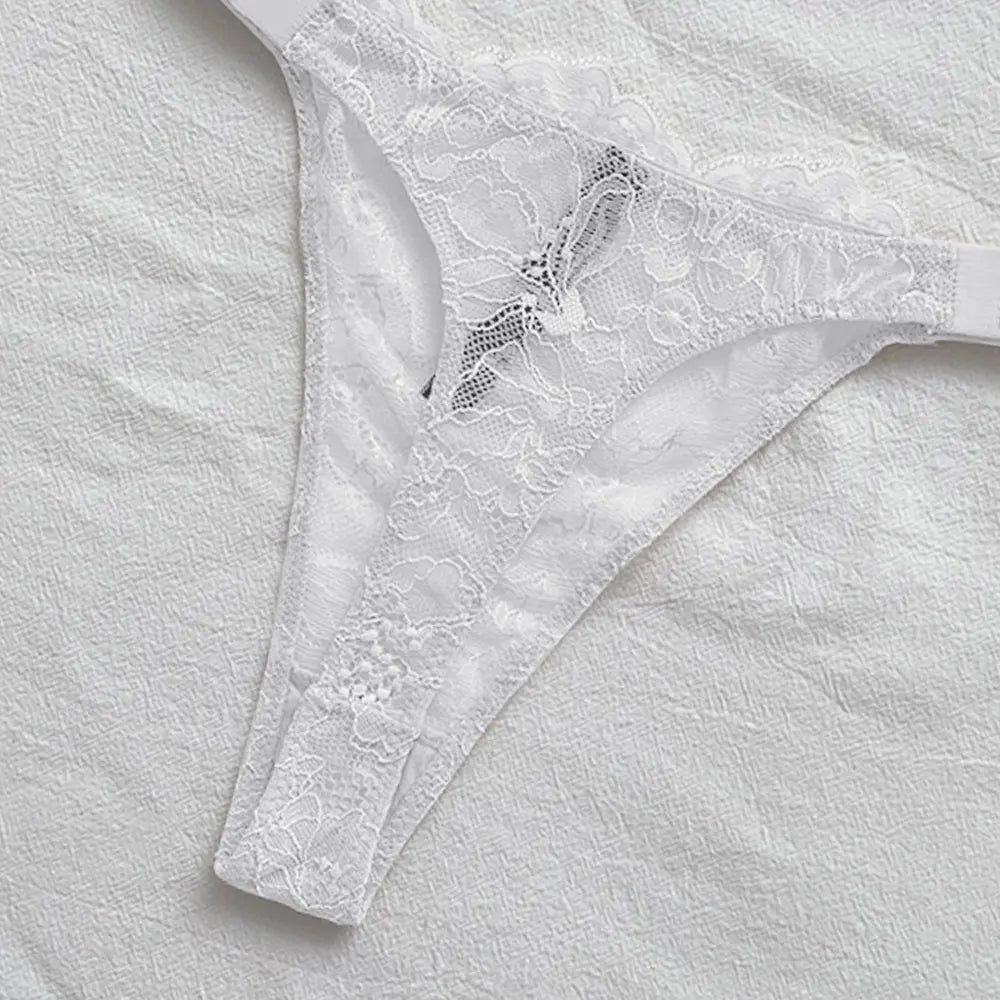 String en satin avec lettre et strass Sexy Lingerie en dentelle Sous-vêtements pour femmes Culottes menstruelles Thong