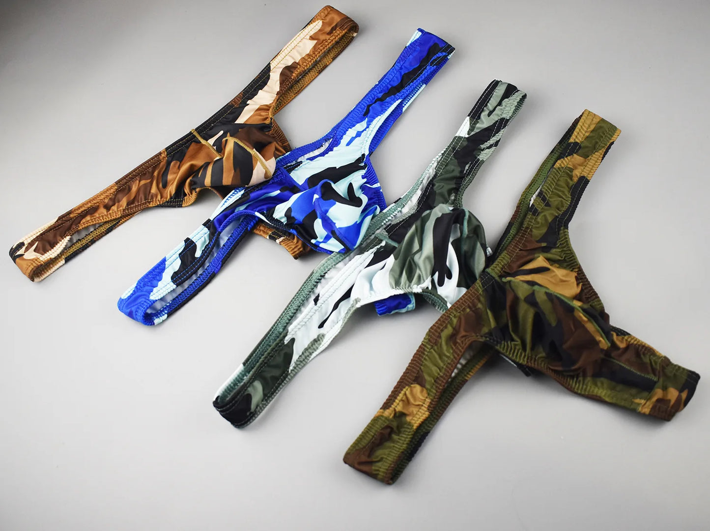 Slip tanga homme taille basse à imprimé camouflage 3D, poche enveloppante, tissu soyeux, respirant et confortable pour un usage quotidien ou les occasions spéciales